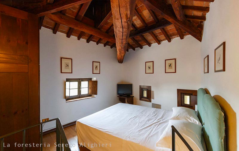 Valpolicella accommodation bedroom of a countryside hotel