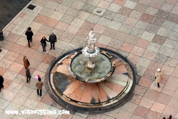 fontaine de Madonna Verona