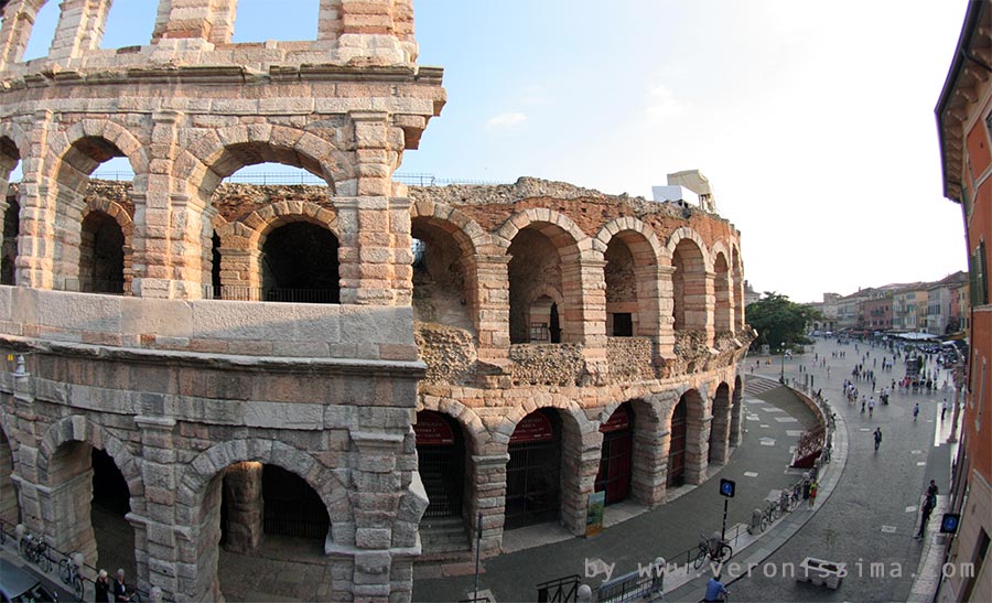 Il muro più esterno dell'Arena