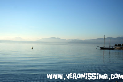 yachting on lake garda