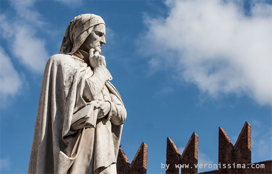 Dante's statue