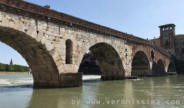 ヴェローナのローマ時代橋