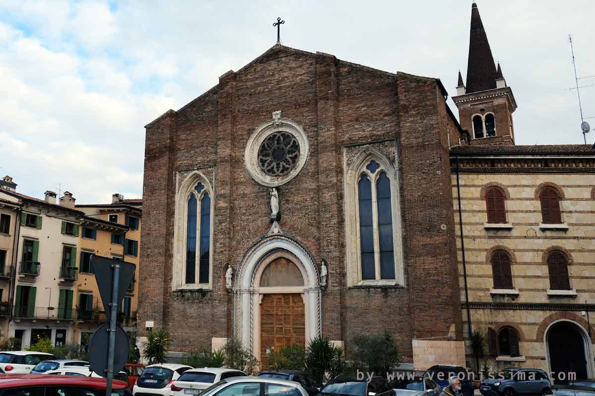 la facciata della chiesa di San Tommaso a Verona