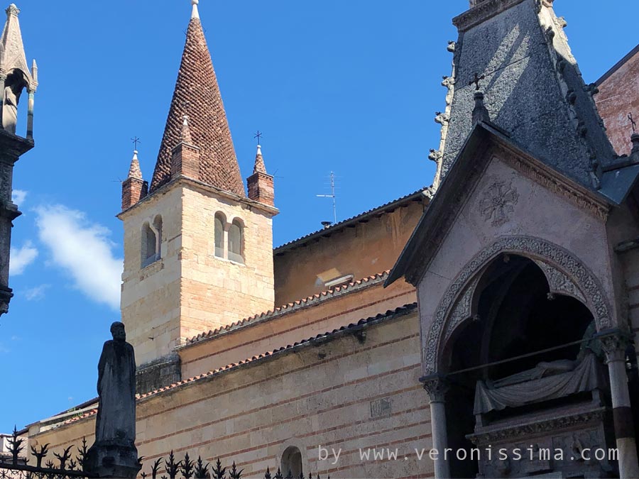 visione laterale della chiesa di Santa Maria Antica a Verona