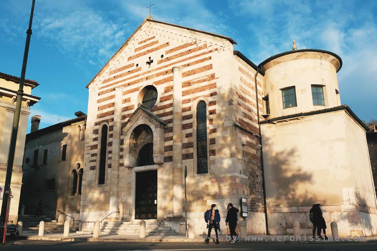 La facciata della chiesa di Santa Anastasia