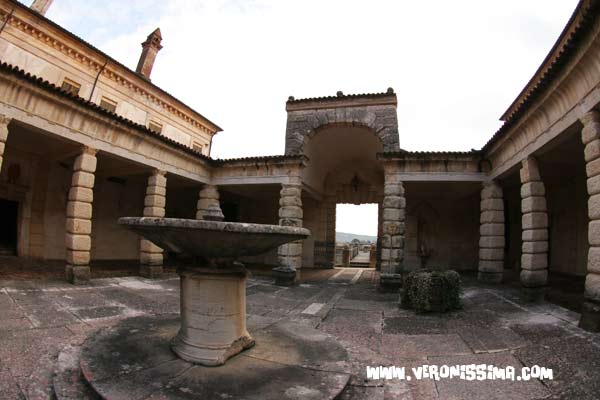 il peristilio di villa della Torre