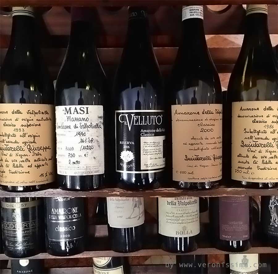 bottiglie di Amarone di vari produttori