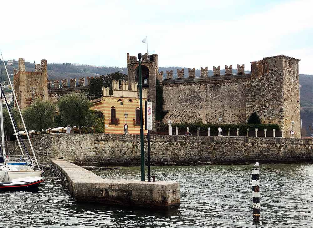 The castle and the dock of Torri del Benaco
