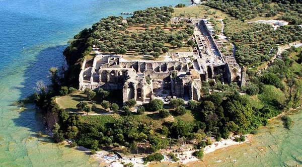 le grotte di Catullo dall'alto