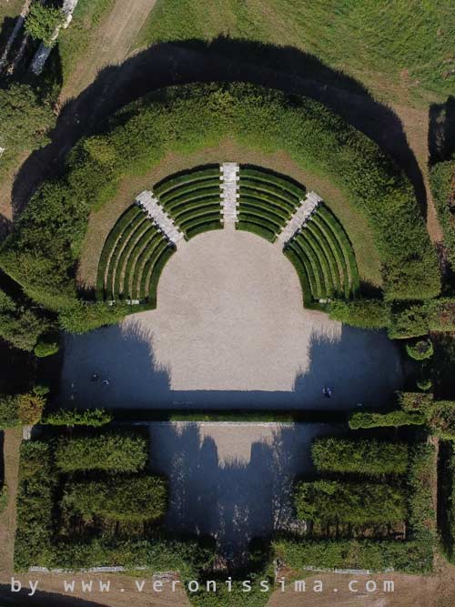 The green theatre at Villa Rizzardi